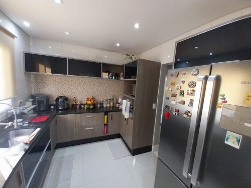 Raridade - Sobrado Isolado - Impecável  -na Granja Viana 764262