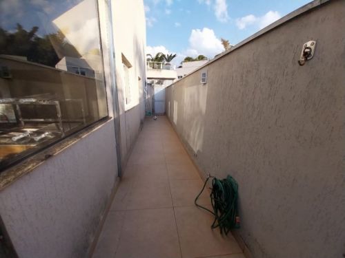 Raridade - Sobrado Isolado - Impecável  -na Granja Viana 764263