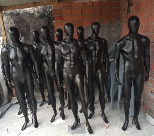 Reforma de manequins de fibra Sp 747488