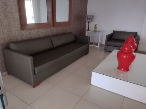 Reforma e fabricação de estofados em geral  680612