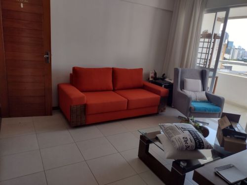 Reforma e fabricação de estofados em geral  680617