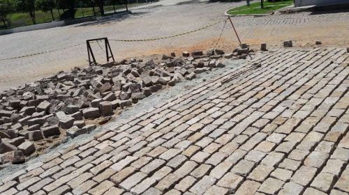 Reforma em geral em paralelepipedos e piso intertravado 773409