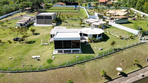 Refugio Particular No Bairro Do Éden 768439