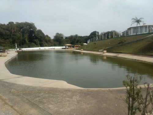 Refugio Particular No Bairro Do Éden 768442