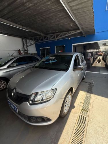 Renault Sandero 1.0 Flex Authentique 2015 742396