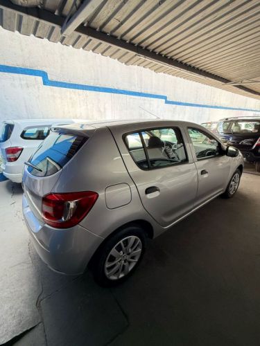 Renault Sandero 1.0 Flex Authentique 2015 742398
