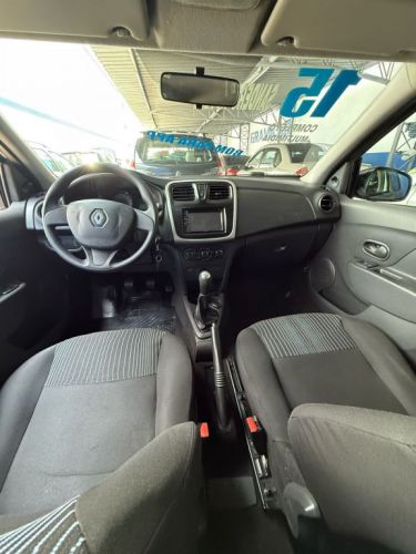 Renault Sandero 1.0 Flex Authentique 2015 742401