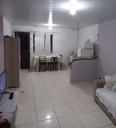 Residência em Condomínio Jardim do Sol à venda no Bairro de Uvaranas 2 quartos em Pg. R$ 175.000 764344