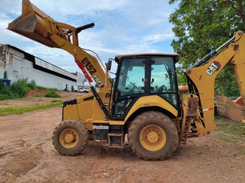 Retroescavadeira Caterpillar 416 F2 776047