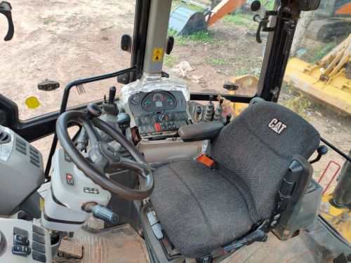 Retroescavadeira Caterpillar 416 F2 776049