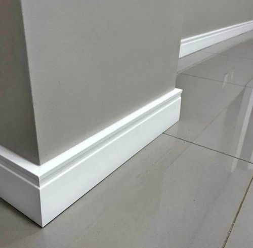 Rodapé 10 Cm Branco  Com Friso Moderno Em Mdf Revestido 100% Em Poliéster 772316