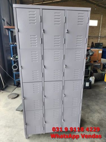 Roupeiro de Aço 12 Portas Escaninho para Funcionários Vestiário Novo Frete Gratis para Bh Minas Gerais 762591