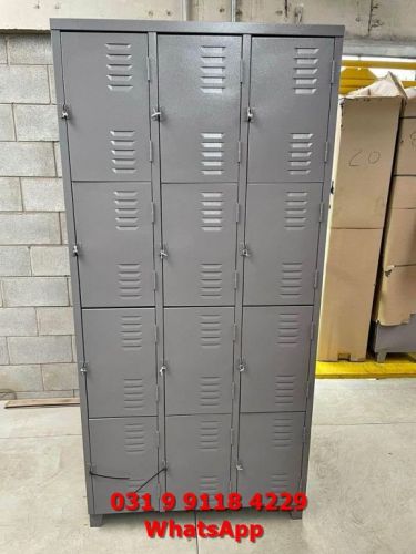 Roupeiro de Aço 12 Portas Escaninho para Funcionários Vestiário Novo Frete Gratis para Bh Minas Gerais 762592
