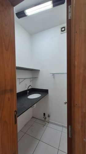 Sala Comercial Locação na V. Alzira 40m² 1 wc.  em frente Hosp. Santa Helena Santo André 774992