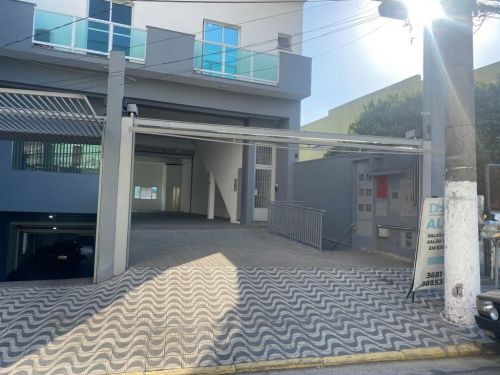 Salão comercial para locação em Osasco na Av. Santo Antônio 220m² pé direito 580m 773639 Salão comercial para locação em Osasco na Av. Santo Antônio 220m² pé direito 580m 773639