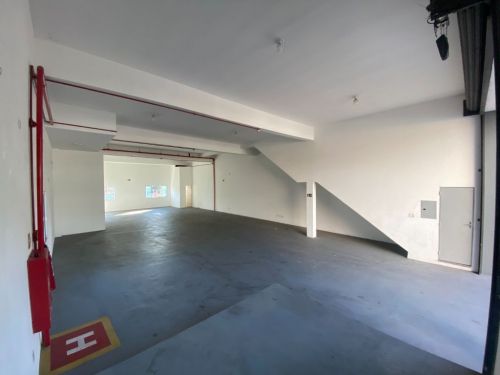 Salão comercial para locação em Osasco na Av. Santo Antônio 220m² pé direito 580m 773640 Salão comercial para locação em Osasco na Av. Santo Antônio 220m² pé direito 580m 773640