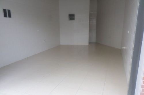 Salão prox. centro Osasco porta aut. e nobreak azulejado porcelanato e Wc 744742