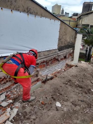  Serviços profissionais de demolição na Lapa 700523