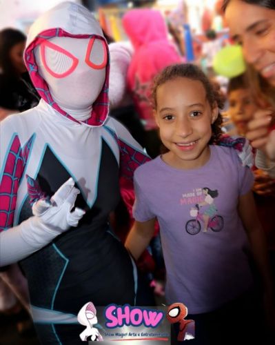 Show Cover Homem Aranha e Gwen Stacy no seu evento 11 97798-3712  761984