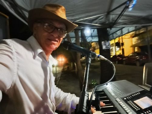 Show teclado e voz 770765