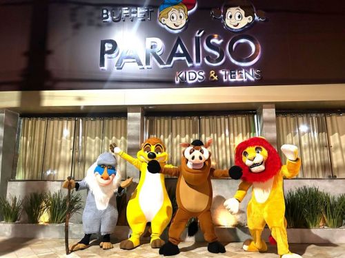 Simba Rei Leão Timão Pumba personagens vivos 738380