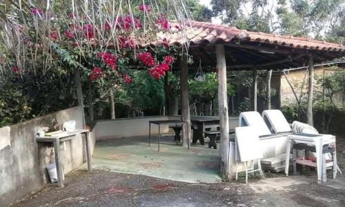 Sítio em condomínio fechado 780646
