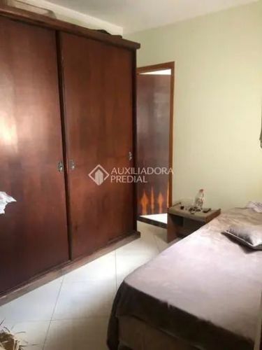 Sobrado à venda no Parque Novo Oratório – Santo André  2 suítes varanda e 1 vaga de garagem 788090