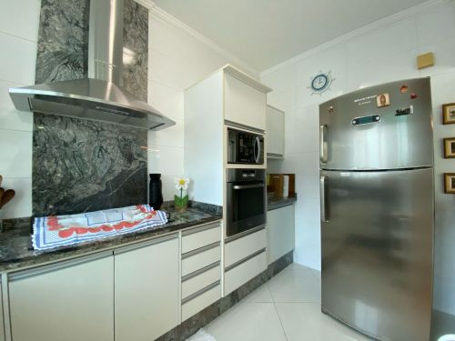 Sobrado Com Otimo Acabamento 742861