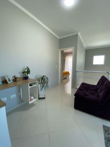 Sobrado Com Otimo Acabamento 742863