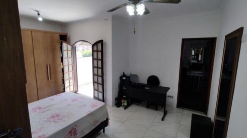 Sobrado com salão à venda em Utinga Santo André 2 dorm. 280m² 3 wc em Av. de Grande Movimento. 768765