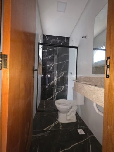 Sobrado novo à venda na. V. Camilópolis em Santo André 3 suítes 2vgs 140m² impecável. 766903 Sobrado novo à venda na. V. Camilópolis em Santo André 3 suítes 2vgs 140m² impecável. 766903