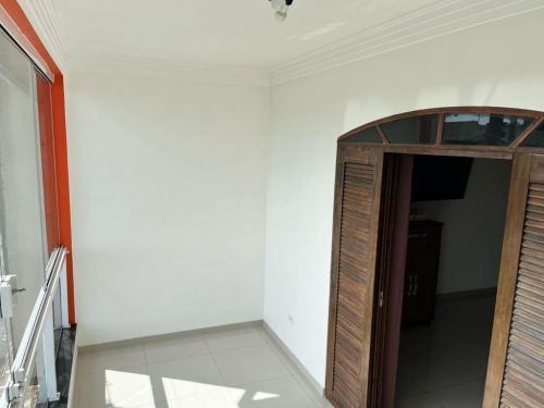 Sobrado Parque Boa Esperança  -possui 250 metros quadrados com 4 quartos sendo 1 suíte e 3 banheiros - 2 vagas   774405