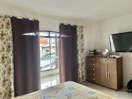 Sobrado Parque Boa Esperança  -possui 250 metros quadrados com 4 quartos sendo 1 suíte e 3 banheiros - 2 vagas   774407