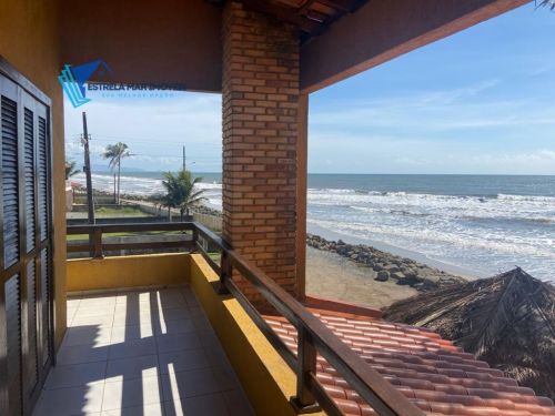 Sobrado pé na areia 761072