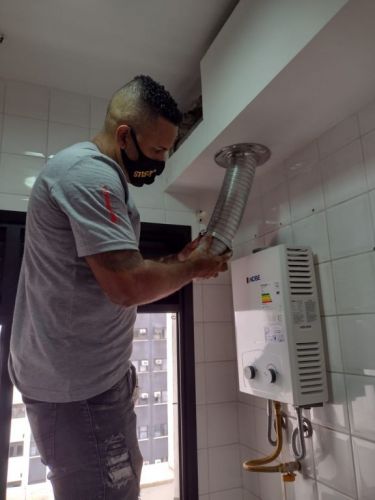 Técnico de Aquecedor Kobe Rheem no Recreio 21 98011-5852 765689