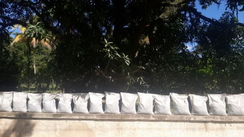 Terra Adubada Itaboraí Rj Saco 20kg Melhor Preço  752385