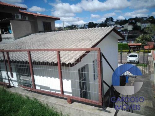 Terreno com duas casas de dois dormitórios Bairro Vila Jardim em Porto Alegre 771441