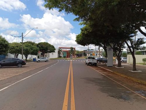 terreno comercial 400 metros na avenida café filho Pérola no Paraná  708014