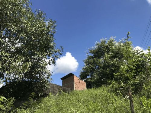 Terreno Para Chácara com Chalé em Construção. 755705