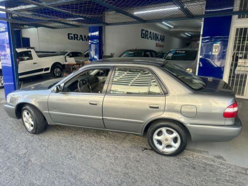 Toyota Corolla Xei 1.8 Gasolina Automático 2001 750637