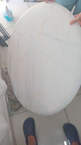 Venda de mesa de mármore redonda. 761865