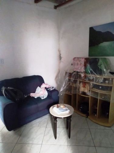  Vende Casa Com 4 Cômodos  - Jd.santo André - Sto André - Sp  723309