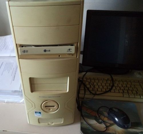 Vende-se 01 Computador Seminovo- R$ 250 -  Ver Os Detalhes Do Anuncio 750926
