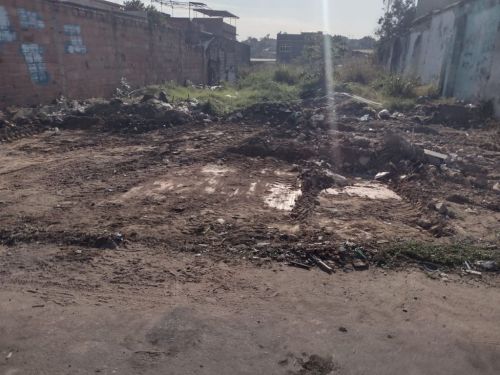 Vende- Se Terreno  765465