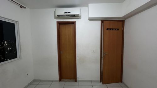 Vendo apto condomínio Leve Castanheiras 2 quartos 7 andar frente para rua sol nascente. 769055