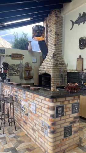 Vendo casa bem localizadabairro Carandá Bosque em Campo Grande - Mato Grosso do Sul 773297 Vendo casa bem localizadabairro Carandá Bosque em Campo Grande - Mato Grosso do Sul 773297