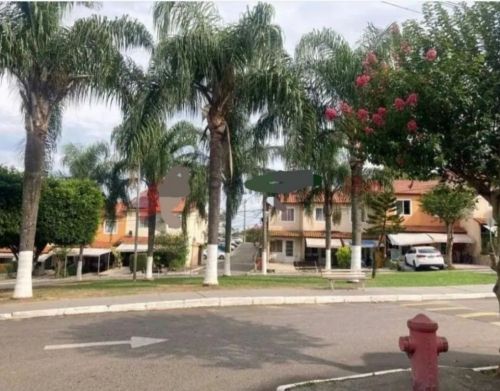 Vendo casa no condomínio Green House na Pavuna  Apenas 159.00000 podendo financiar Aceito proposta para valor à vista 766375