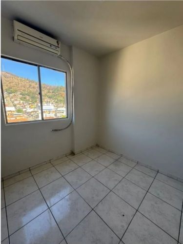 Vendo lindo apartamento em Madureira - Rua Delfina Alves esquina com Av. Ministro Edgard Romero condomínio fechado   Apenas 120.00000 Podendo financiar 763241