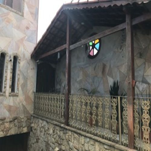 Vendo Sobrado 3 dormitórios  sendo 01 suíte com armários.  766453