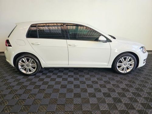 Volkswagen Golf 1.4 Highline 752000